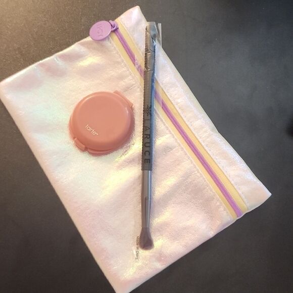 Makeup Bag FREE Gift with Purchase Brand New - Picture 1 of 6